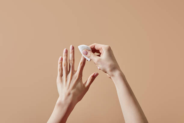 Which is better: Nail Polish Remover Wipes or Acetone-Free Liquid Nail Polish Remover?